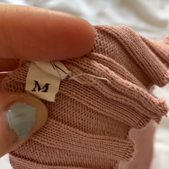 Ribbed knit pink tank top medium - Picture 4 of 4